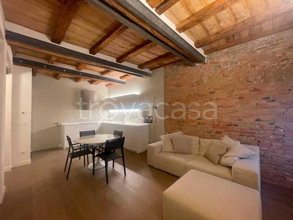 appartamento in affitto a Bologna in zona Santo Stefano