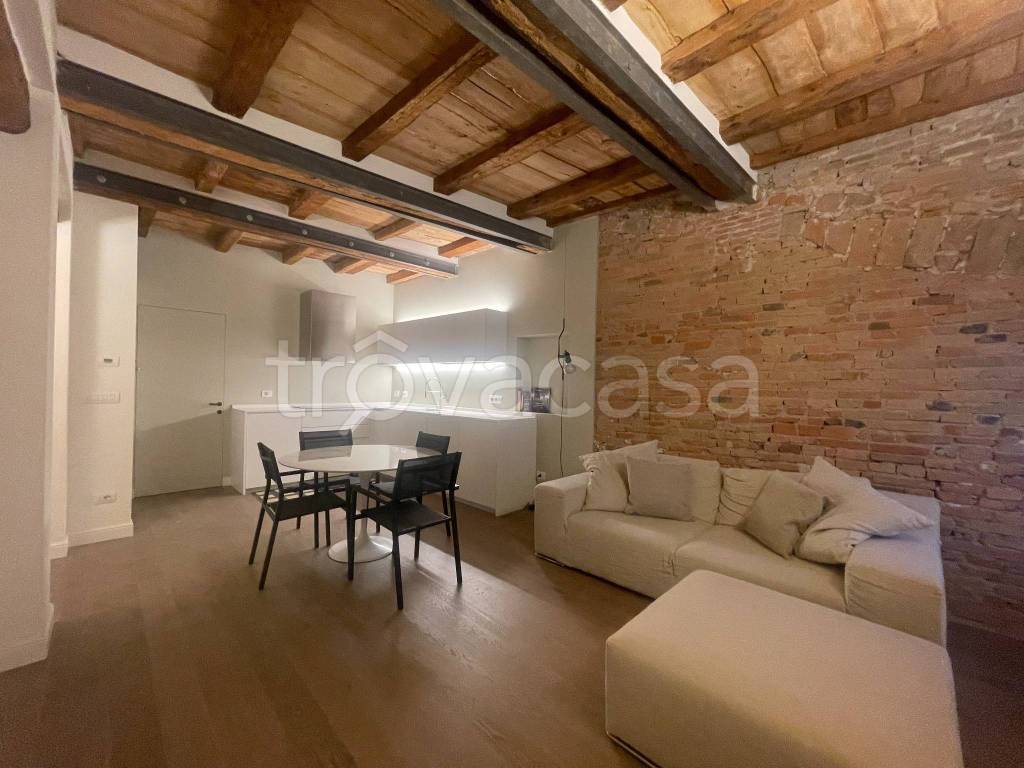 appartamento in affitto a Bologna in zona Santo Stefano