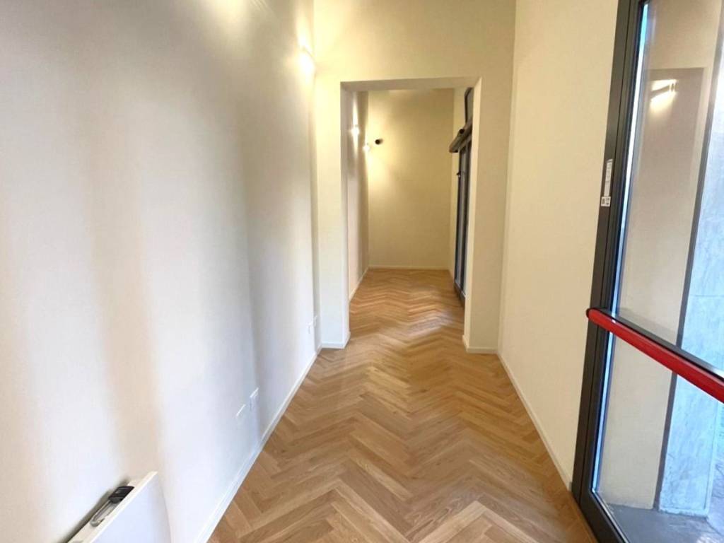 negozio in affitto a Bologna in zona Saragozza