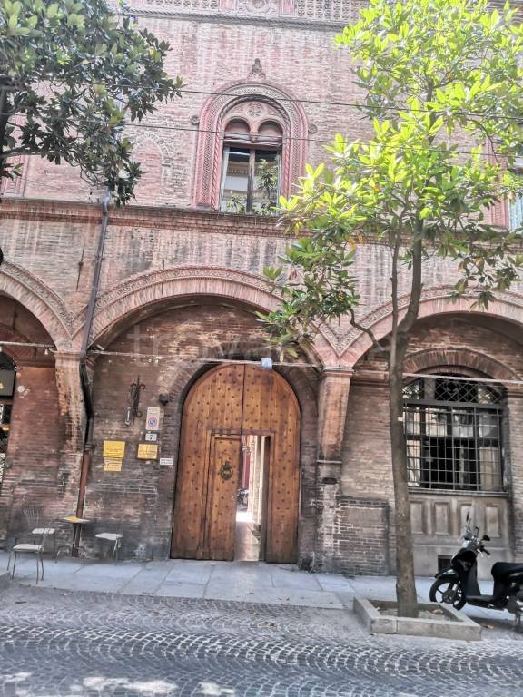 appartamento in affitto a Bologna in zona Santo Stefano