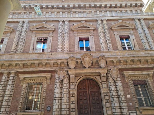 ufficio in affitto a Bologna in zona San Vitale