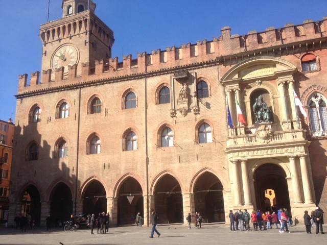 negozio in affitto a Bologna