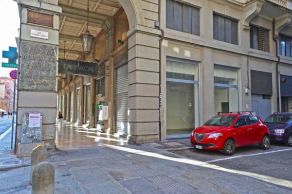 negozio in affitto a Bologna in zona Centro Storico