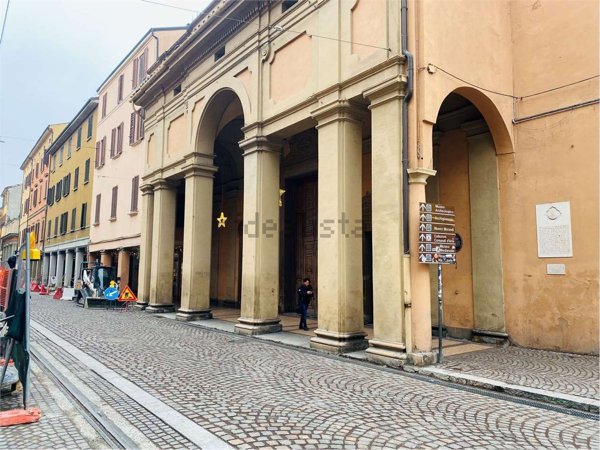 negozio in affitto a Bologna in zona Centro Storico