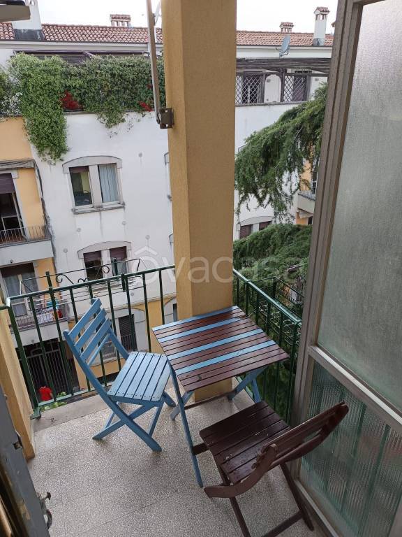 appartamento in affitto a Bologna in zona San Vitale