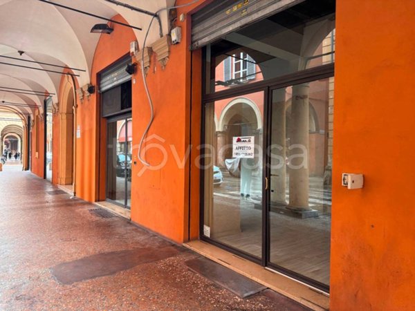negozio in affitto a Bologna in zona Centro Storico