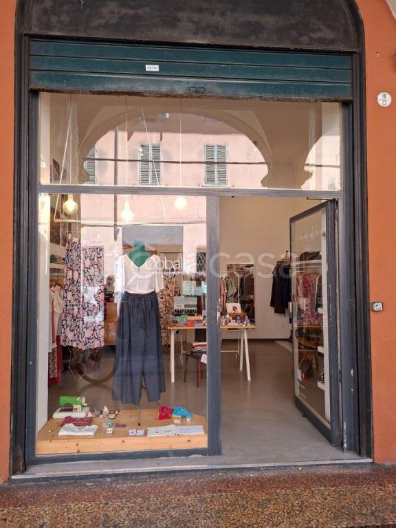 negozio in affitto a Bologna in zona Centro Storico