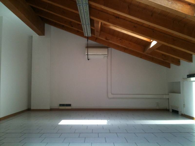 ufficio in affitto a Bologna in zona Saragozza