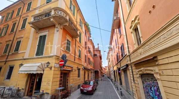 appartamento in affitto a Bologna in zona Santo Stefano