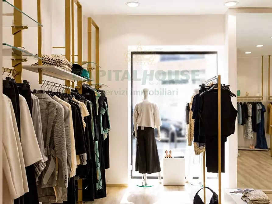 locale commerciale in affitto a Bologna in zona San Vitale