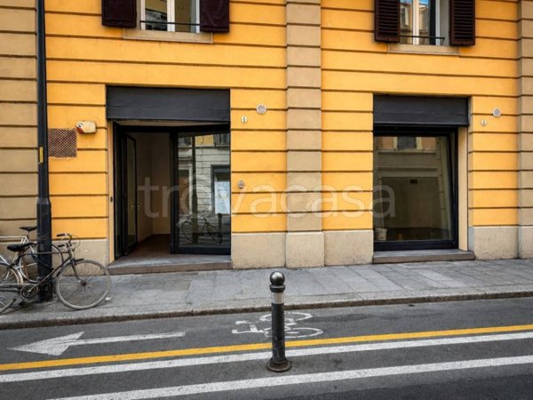 negozio in affitto a Bologna in zona Saragozza
