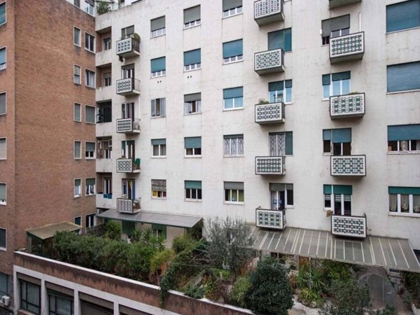 negozio in affitto a Bologna in zona Centro Storico