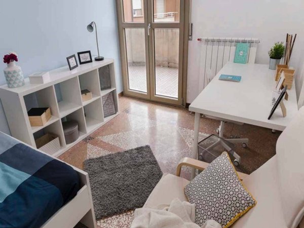 negozio in affitto a Bologna in zona Saragozza