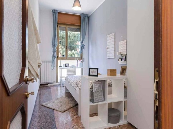 negozio in affitto a Bologna in zona Saragozza