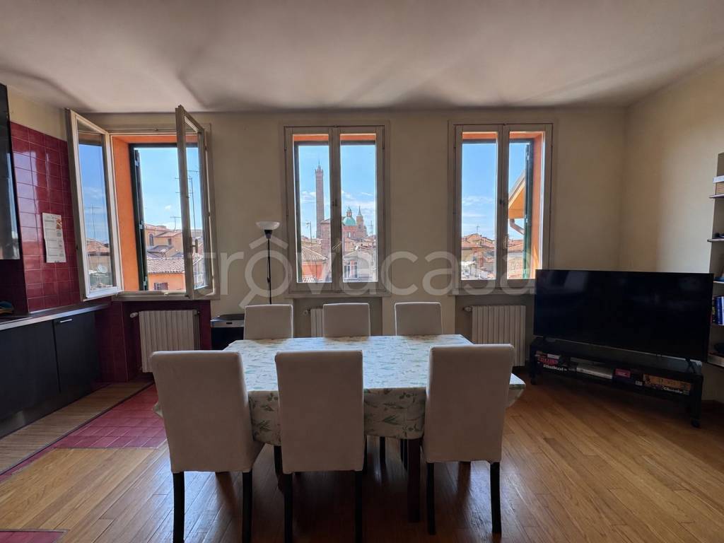 appartamento in affitto a Bologna in zona Centro Storico