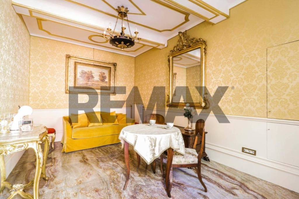 negozio in affitto a Bologna in zona Centro Storico