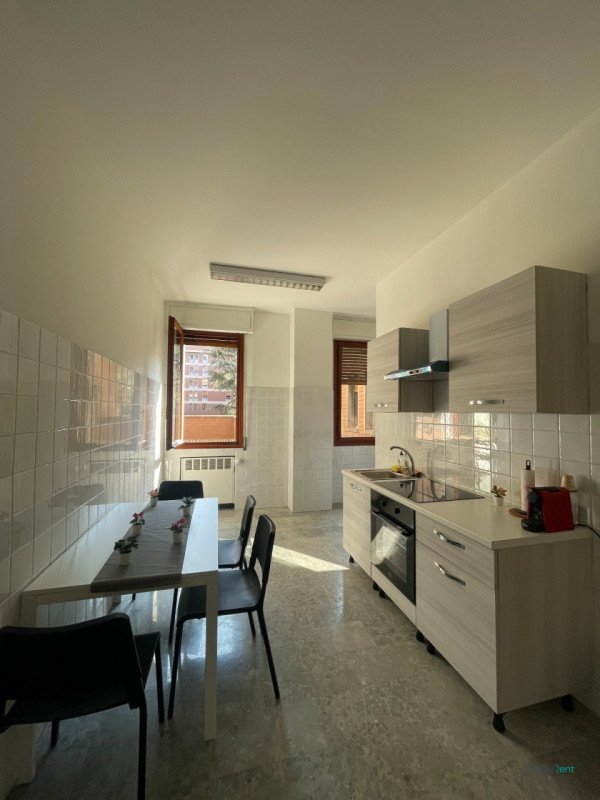 negozio in affitto a Bologna in zona San Vitale