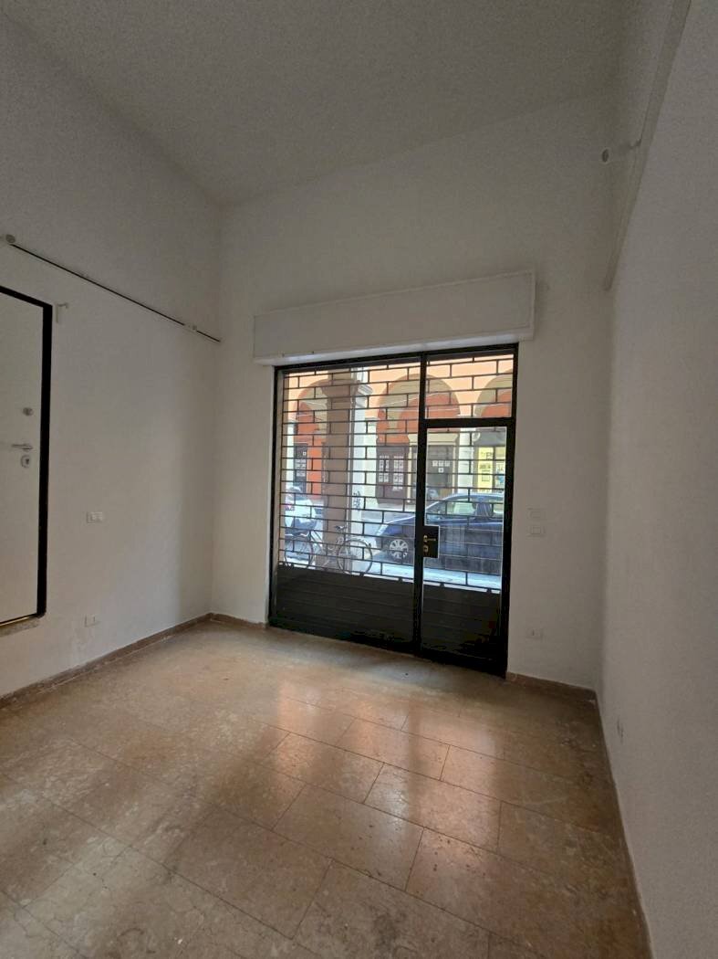 negozio in affitto a Bologna in zona San Vitale