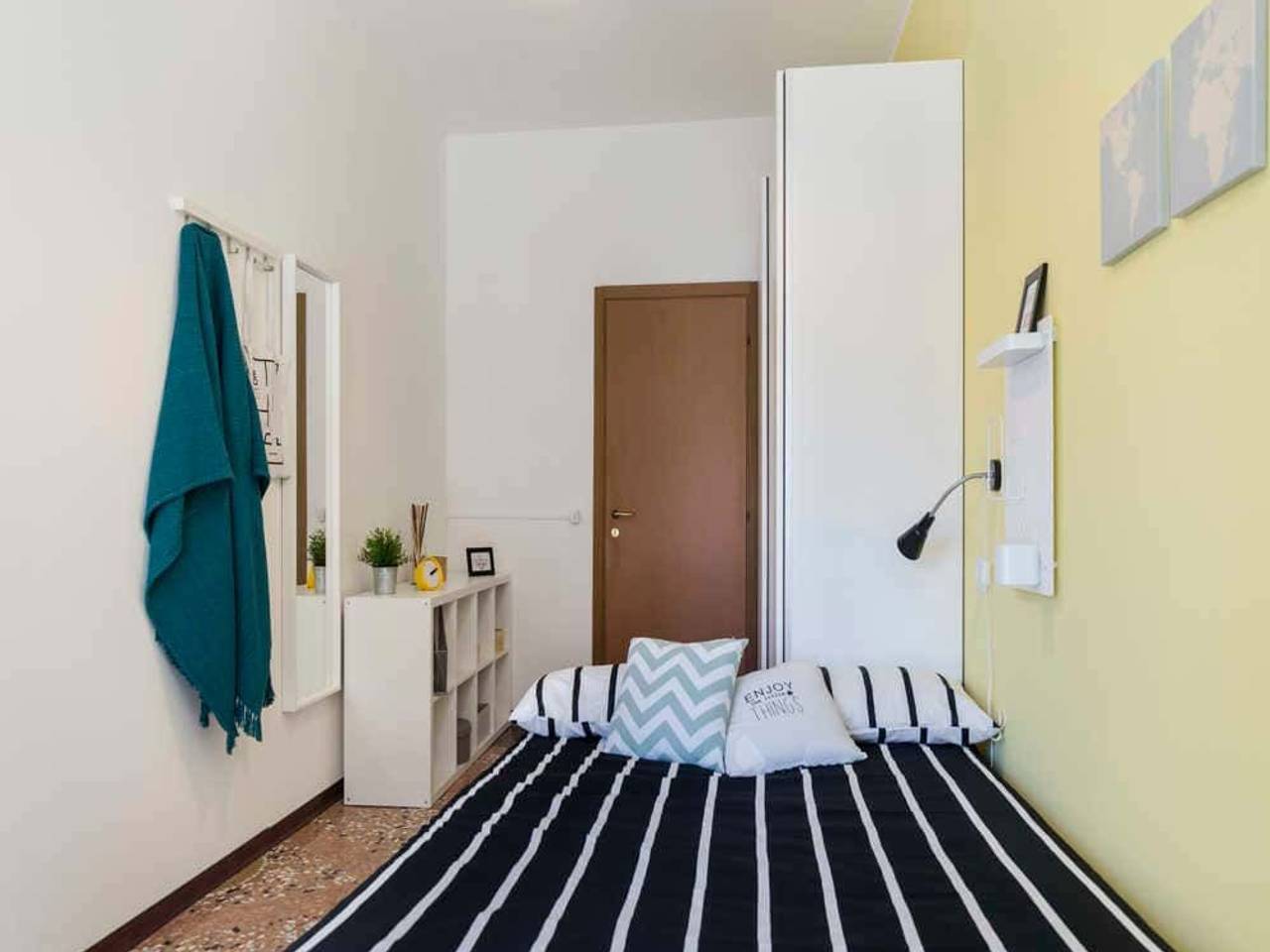 negozio in affitto a Bologna in zona Saffi