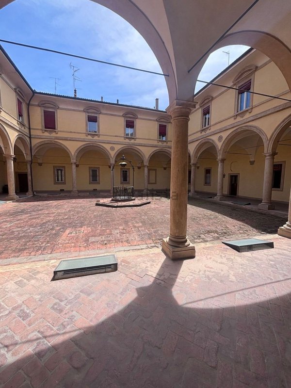 appartamento in affitto a Bologna in zona Santo Stefano