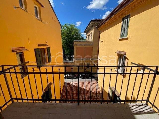 appartamento in affitto a Bologna in zona Santo Stefano