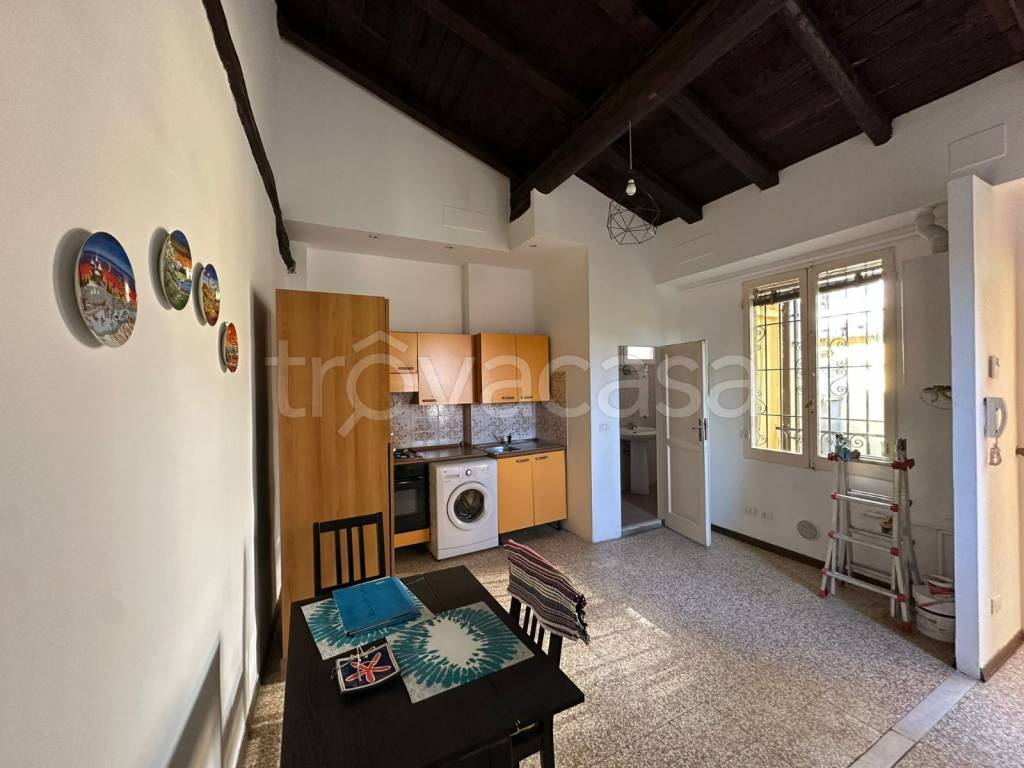 appartamento in affitto a Bologna in zona Santo Stefano