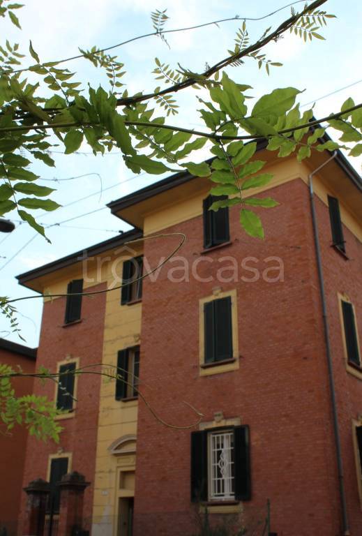 appartamento in affitto a Bologna in zona Andrea Costa