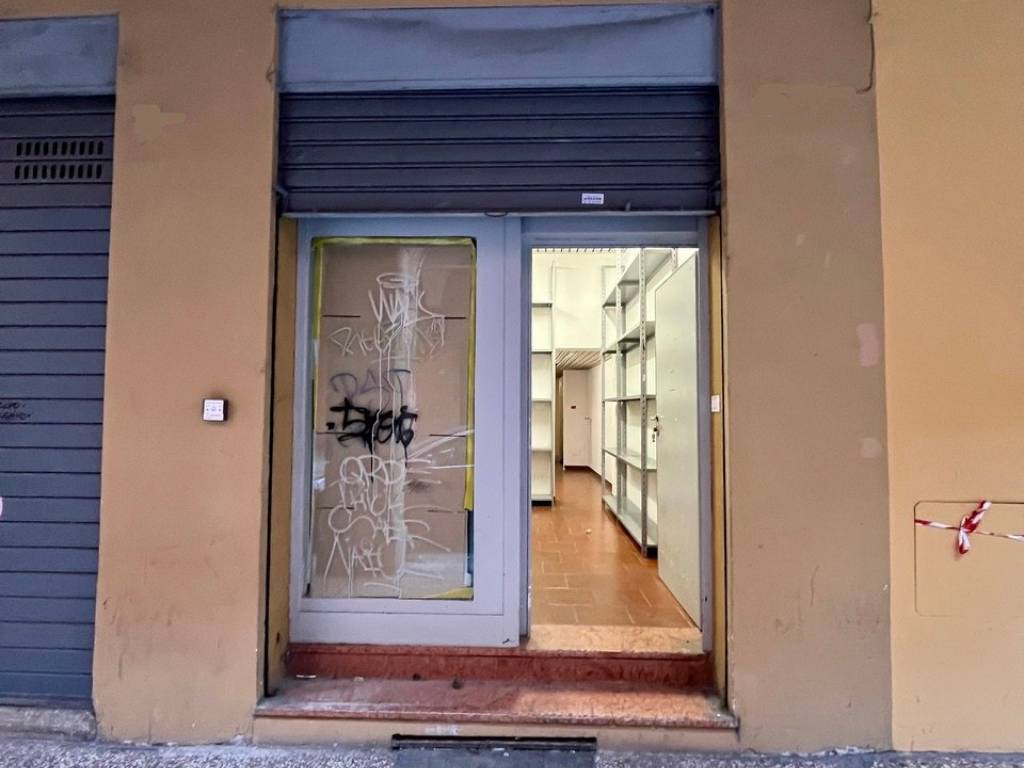 negozio in affitto a Bologna in zona Centro Storico