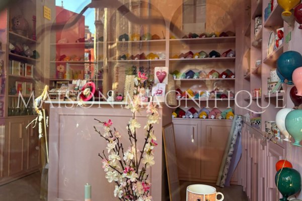 negozio in affitto a Bologna in zona San Vitale