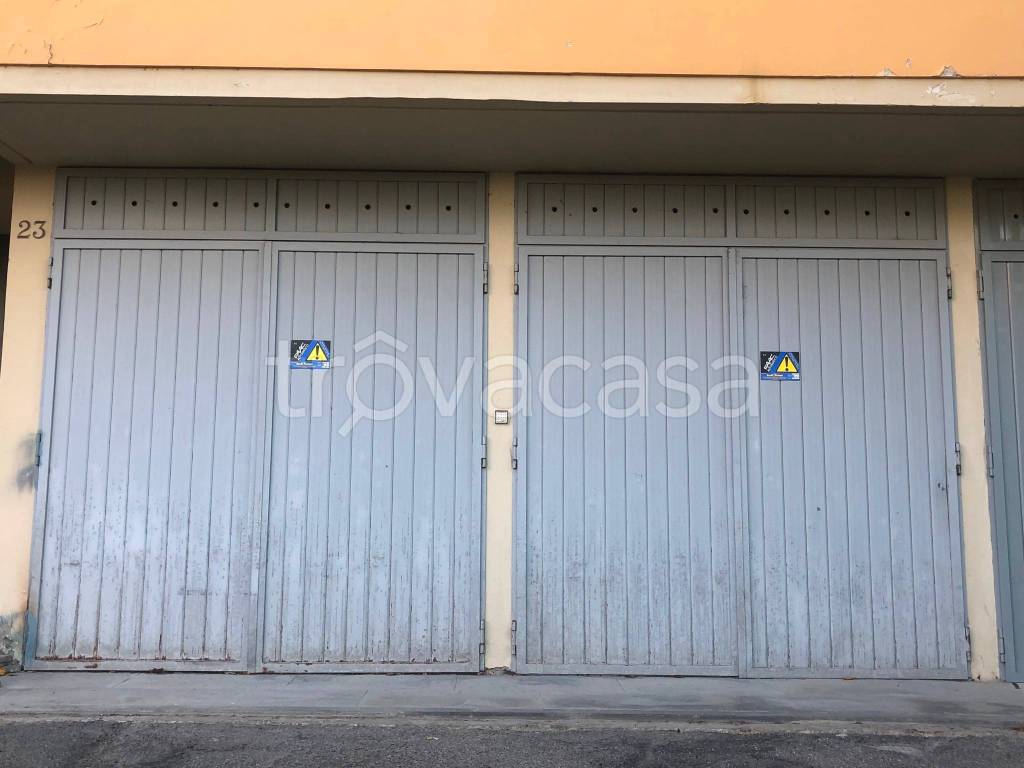 box auto in affitto a Bologna in zona Saragozza