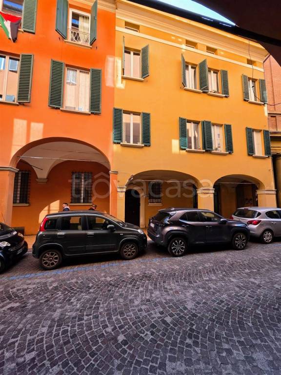 appartamento in affitto a Bologna in zona Santo Stefano