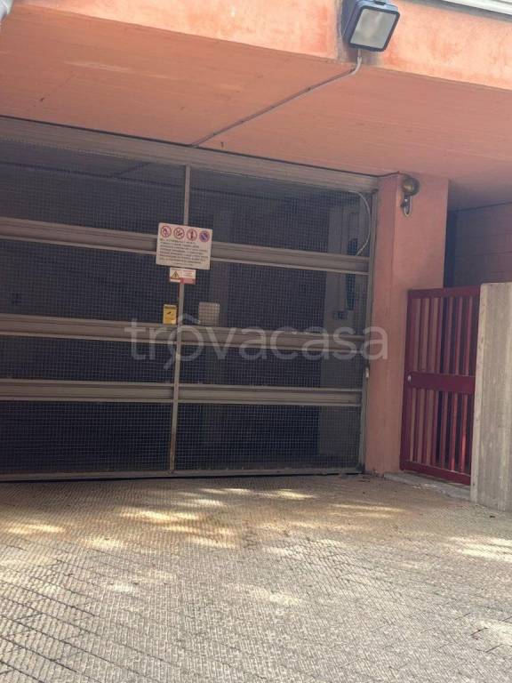 box auto in affitto a Bologna in zona Murri