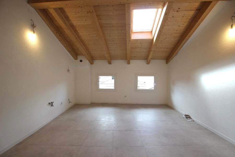 appartamento in affitto a Budrio in zona Cento