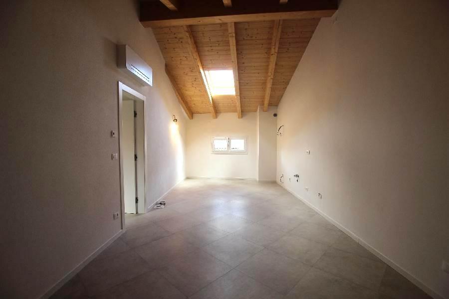 appartamento in affitto a Budrio in zona Cento