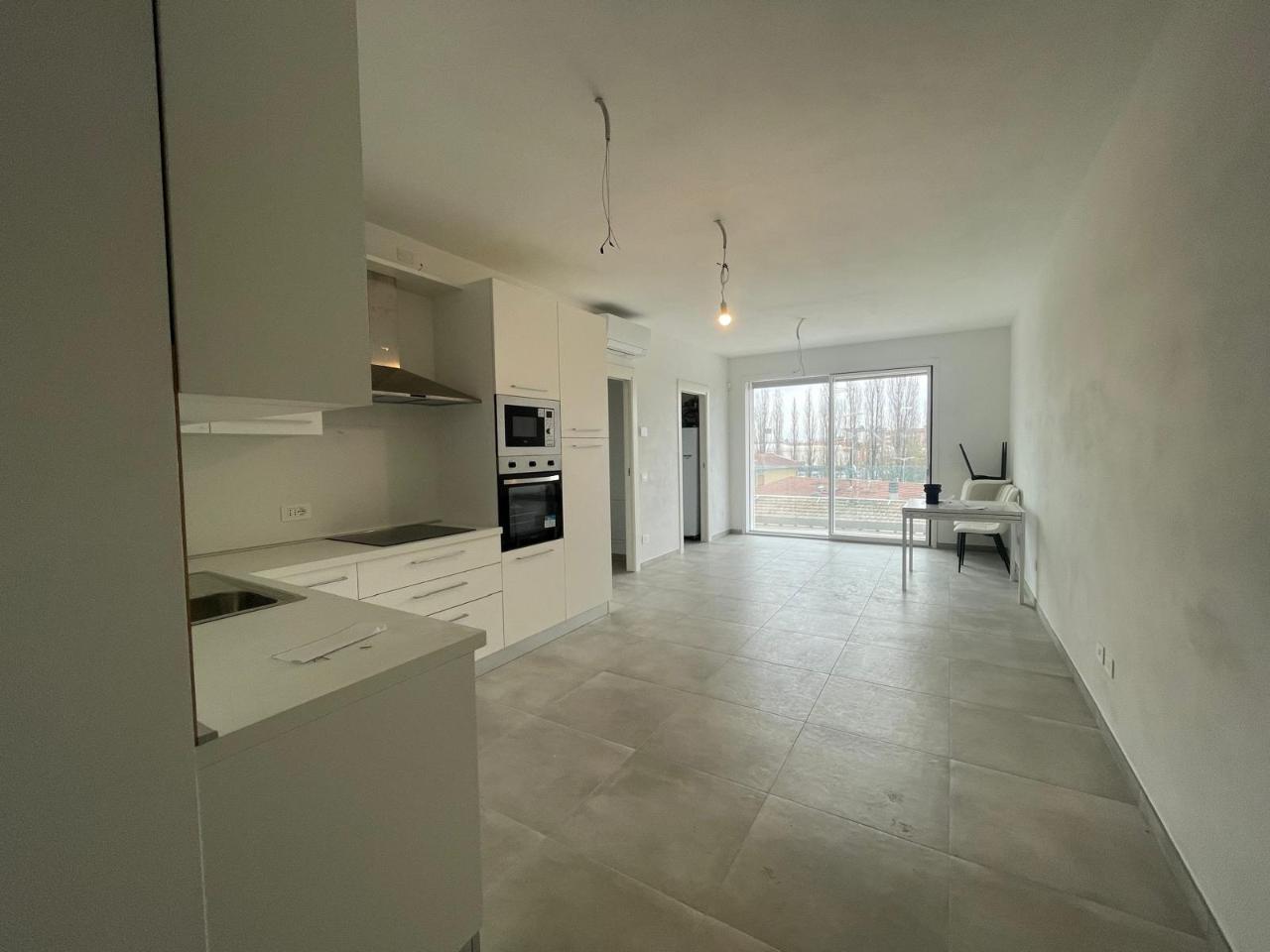 appartamento in affitto a Budrio in zona Cento