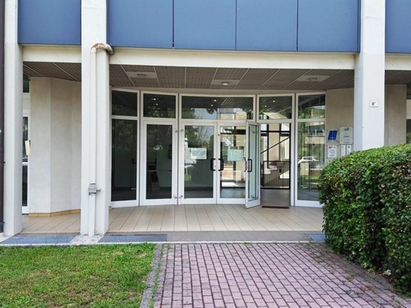 ufficio in affitto a Calderara di Reno in zona Bargellino