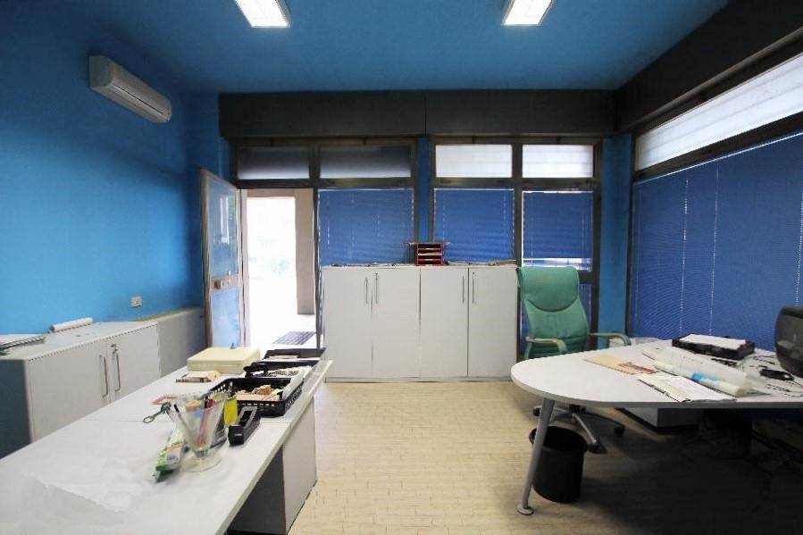 negozio in affitto a Calderara di Reno in zona Longara