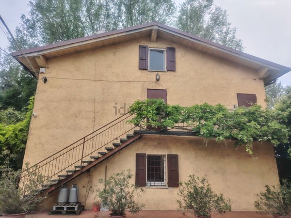 appartamento in affitto a Calderara di Reno in zona Sacerno
