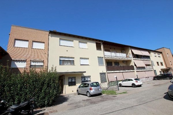 appartamento in affitto a Calderara di Reno in zona Longara