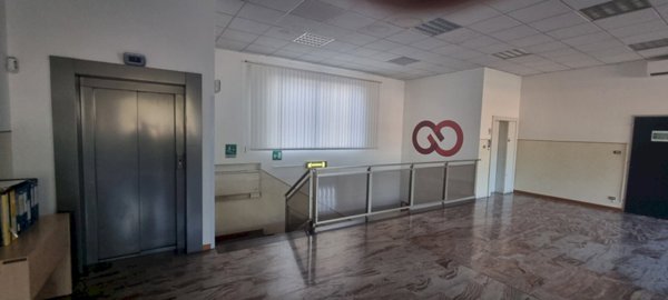 ufficio in affitto a Calderara di Reno