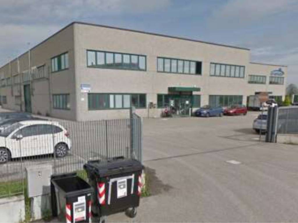locale commerciale in affitto a Calderara di Reno in zona Bargellino