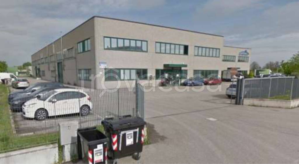 locale commerciale in affitto a Calderara di Reno in zona Bargellino