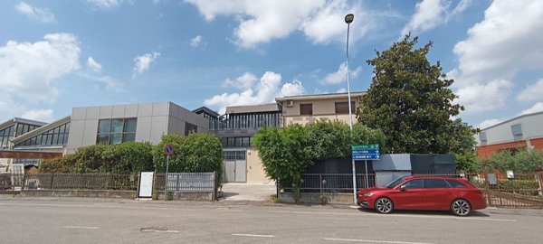 capannone in affitto a Calderara di Reno in zona Bargellino