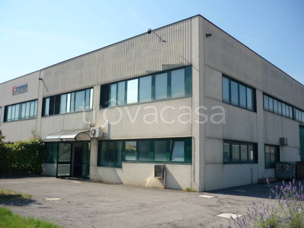 locale commerciale in affitto a Calderara di Reno in zona Bargellino