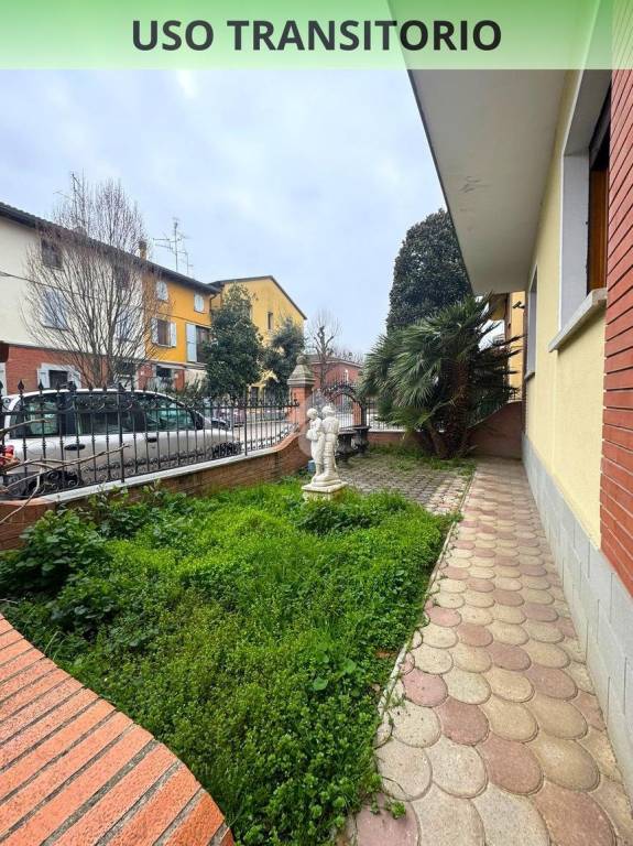 appartamento in affitto a Calderara di Reno in zona Lippo