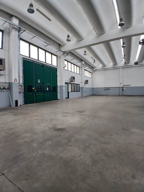capannone in affitto a Calderara di Reno in zona Bargellino