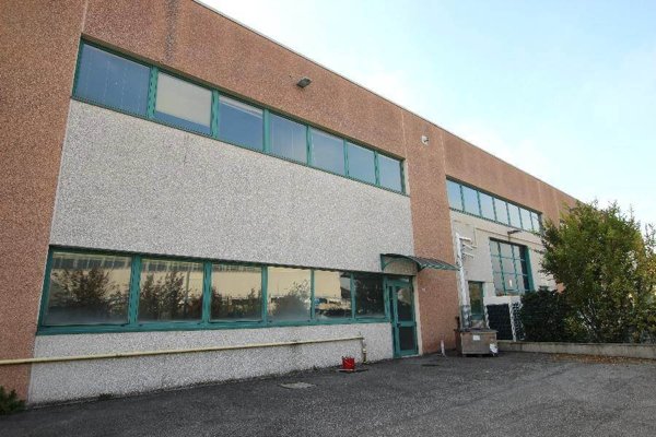 ufficio in affitto a Calderara di Reno in zona Lippo