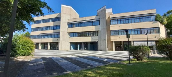 ufficio in affitto a Calderara di Reno in zona Lippo