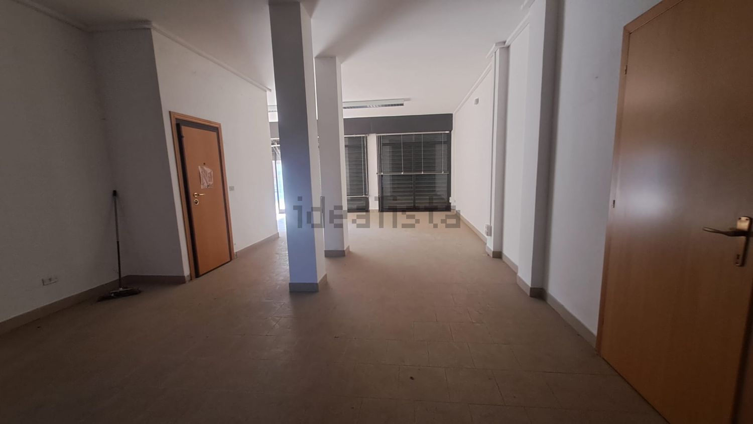 ufficio in affitto a Calderara di Reno in zona Lippo