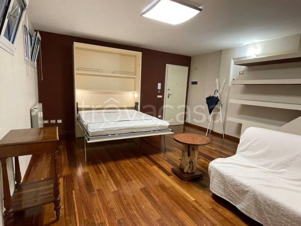 appartamento in affitto a Casalecchio di Reno in zona Croce